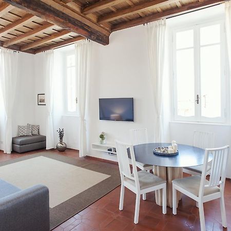 Appartement Lungaretta3 à Rome Chambre photo