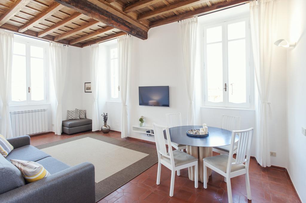 Appartement Lungaretta3 à Rome Chambre photo